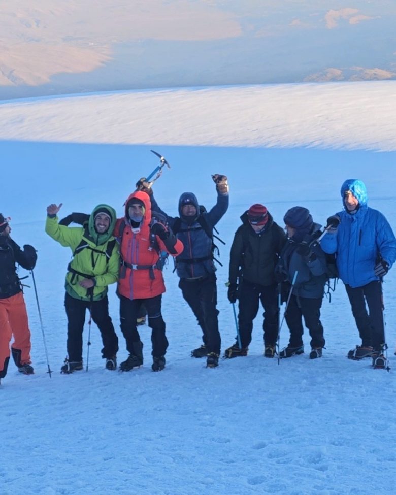 mount-ararat-trekking-tour-in-turkey-banner-a-1-5